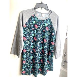 LuLaRoe Randy Baseball style 3/4 length sleeve Floral print top - like new